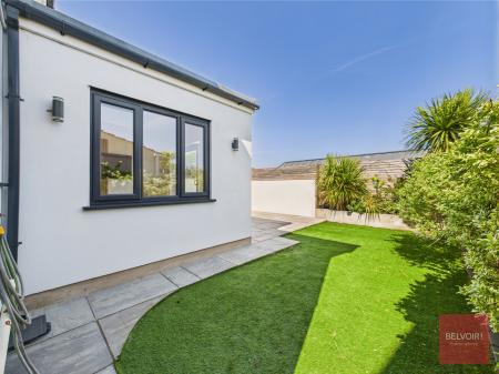 3 bedroom Semi-detached house to let in Melcorn Drive, Newton, Swansea, SA3