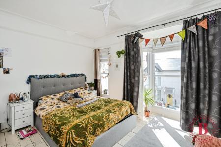3 bedroom Terraced House for sale in Hazel Road, Uplands, Swansea, SA2