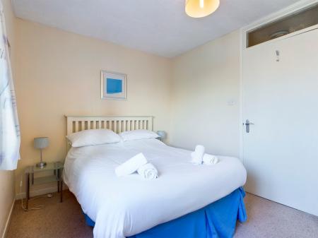 1 bedroom Flat to let in Abernethy Quay, Marina, Swansea, SA1