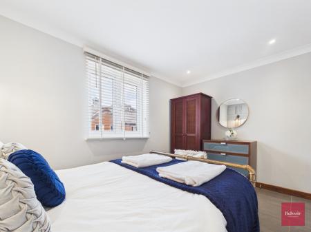 3 bedroom Flat to let in Mannheim Quay, Swansea, SA1