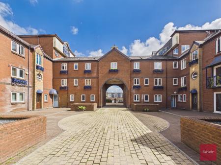 3 bedroom Flat to let in Mannheim Quay, Swansea, SA1