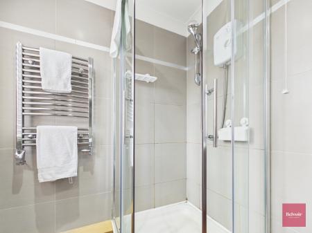 3 bedroom Flat to let in Mannheim Quay, Swansea, SA1