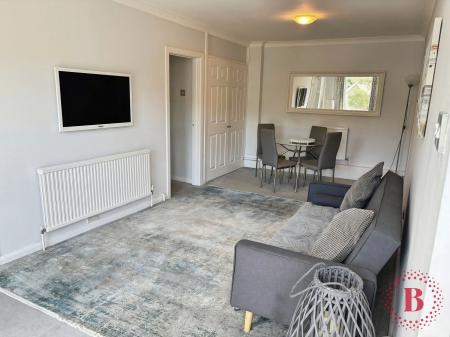 3 bedroom Flat to let in Callencroft Court, Newton Road, Newton, Swansea, SA3