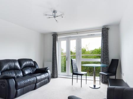 2 bedroom Flat to let in Phoebe Road, Copper Quarter, Swansea, SA1