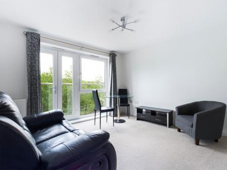 2 bedroom Flat to let in Phoebe Road, Copper Quarter, Swansea, SA1