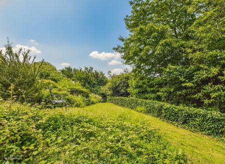 2 bedroom Flat for sale in Highcliffe Court, Langland, Swansea, SA3
