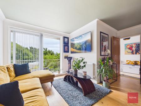 2 bedroom Flat for sale in Highcliffe Court, Langland, Swansea, SA3