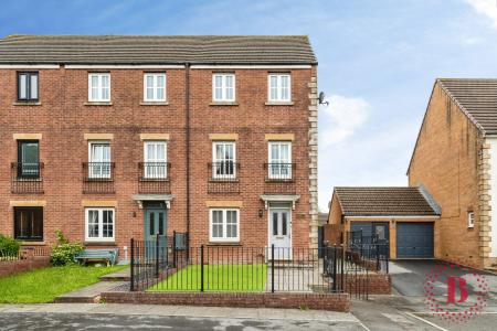 4 bedroom Town house for sale in Bryntirion, Llanelli, Llanelli, SA15