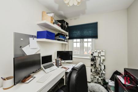 4 bedroom Town house for sale in Bryntirion, Llanelli, Llanelli, SA15