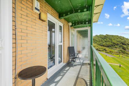 2 bedroom Flat for sale in Caswell Bay Court, Caswell, Swansea, SA3