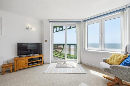 2 bedroom Flat for sale in Caswell Bay Court, Caswell, Swansea, SA3