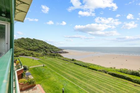 2 bedroom Flat for sale in Caswell Bay Court, Caswell, Swansea, SA3