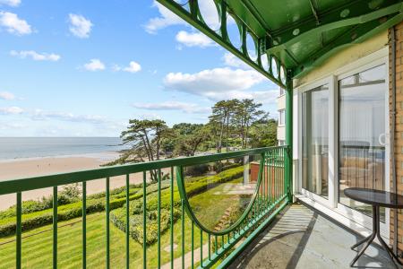 2 bedroom Flat for sale in Caswell Bay Court, Caswell, Swansea, SA3