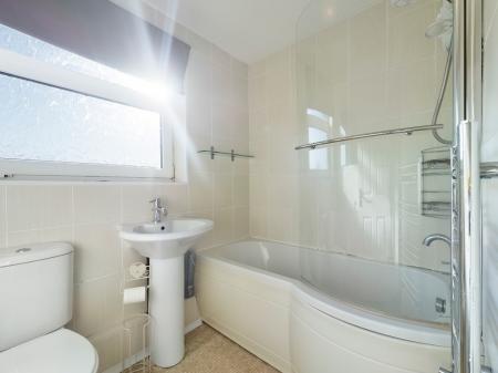 2 bedroom Terraced House to let in The Orchard, Newton, Swansea, SA3