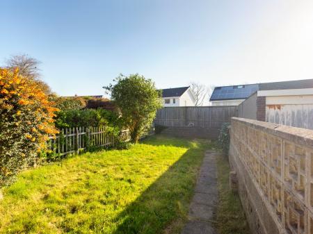 2 bedroom Terraced House to let in The Orchard, Newton, Swansea, SA3