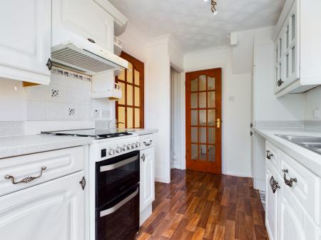 3 bedroom Semi-detached house to let in Springfield Avenue, Upper Killay, Swansea, SA2