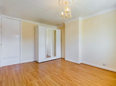 3 bedroom Semi-detached house to let in Springfield Avenue, Upper Killay, Swansea, SA2