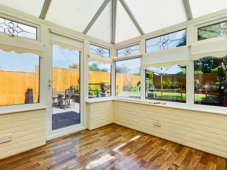 3 bedroom Semi-detached house to let in Springfield Avenue, Upper Killay, Swansea, SA2