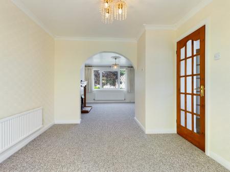 3 bedroom Semi-detached house to let in Springfield Avenue, Upper Killay, Swansea, SA2
