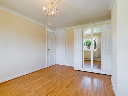 3 bedroom Semi-detached house to let in Springfield Avenue, Upper Killay, Swansea, SA2