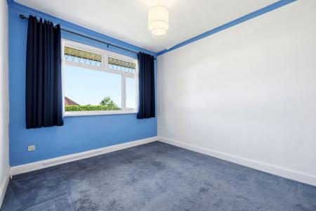 2 bedroom Semi-detached house for sale in Hendy Close, Derwen Fawr, Swansea, SA2