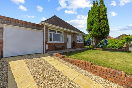 2 bedroom Semi-detached house for sale in Hendy Close, Derwen Fawr, Swansea, SA2
