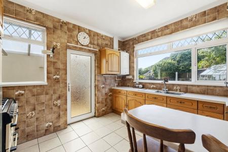 2 bedroom Semi-detached house for sale in Hendy Close, Derwen Fawr, Swansea, SA2