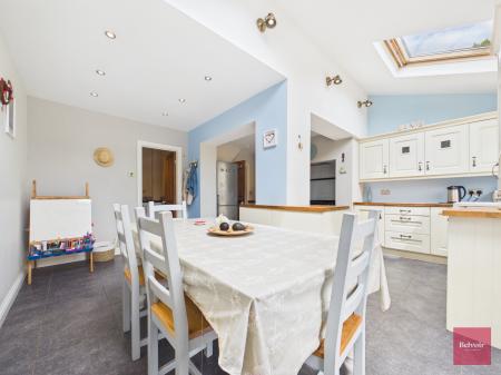 4 bedroom Detached house for sale in Sunningdale Avenue, Mayals, Swansea, SA3