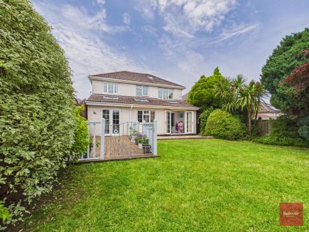 4 bedroom Detached house for sale in Sunningdale Avenue, Mayals, Swansea, SA3