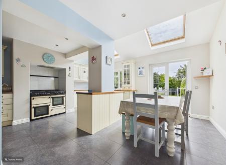 4 bedroom Detached house for sale in Sunningdale Avenue, Mayals, Swansea, SA3