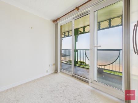 2 bedroom Flat for sale in Caswell Bay Court, Caswell, Swansea, SA3
