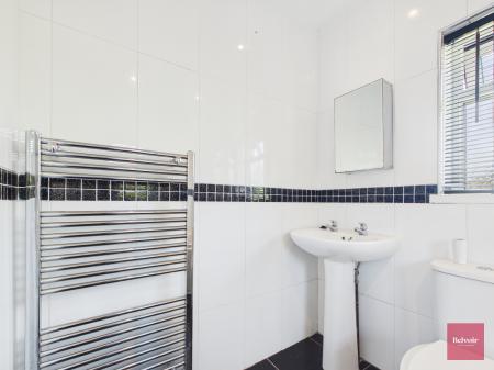 2 bedroom End of terrace house to let in New Mill Road, St Thomas, Swansea, SA2