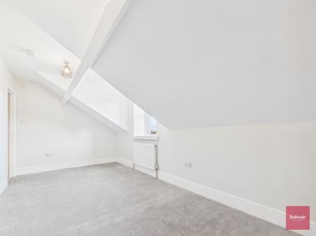2 bedroom Maisonette to let in Mill Street, Gowerton, Swansea, SA4