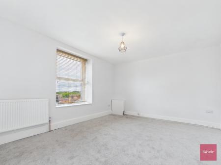 2 bedroom Maisonette to let in Mill Street, Gowerton, Swansea, SA4
