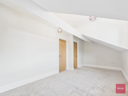 2 bedroom Maisonette to let in Mill Street, Gowerton, Swansea, SA4