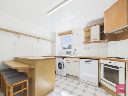 2 bedroom Apartment to let in Caswell Bay Court, Caswell Road, Caswell, Swansea, SA3