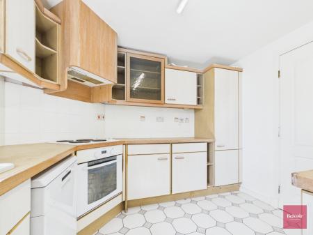2 bedroom Apartment to let in Caswell Bay Court, Caswell Road, Caswell, Swansea, SA3