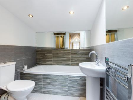 1 bedroom Mews house to let in The Grove, Uplands, Swansea, SA2