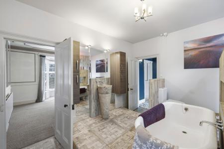 4 bedroom Detached house for sale in Southward Lane, Langland, Swansea, SA3