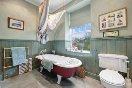 4 bedroom Detached house for sale in Southward Lane, Langland, Swansea, SA3