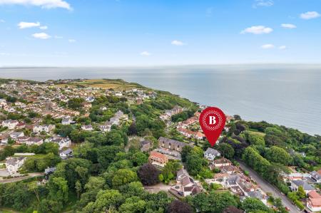 4 bedroom Detached house for sale in Southward Lane, Langland, Swansea, SA3