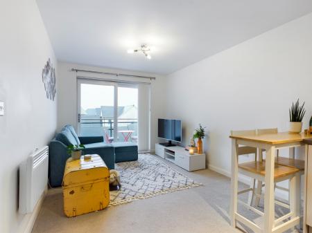 1 bedroom Flat for sale in Phoebe Road, Swansea, SA1