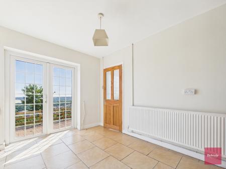 3 bedroom Terraced House to let in Pantycelyn Road, Townhill, Swansea, SA1