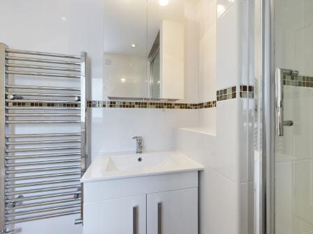 2 bedroom Flat to let in Penmaen Terrace, Uplands, Swansea, SA1