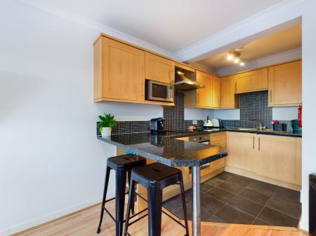 1 bedroom Flat to let in Mumbles Road, Mumbles, Swansea, SA3
