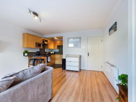 1 bedroom Flat to let in Mumbles Road, Mumbles, Swansea, SA3