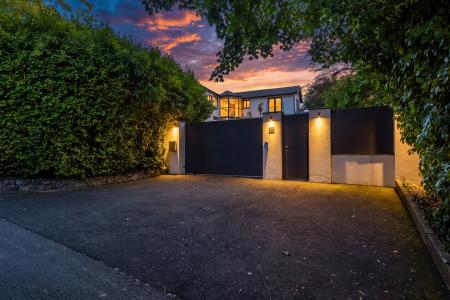 5 bedroom Detached house for sale in Brynfield Road, Langland, Swansea, SA3