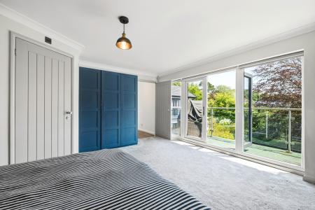 5 bedroom Detached house for sale in Brynfield Road, Langland, Swansea, SA3