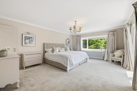 5 bedroom Detached house for sale in Brynfield Road, Langland, Swansea, SA3