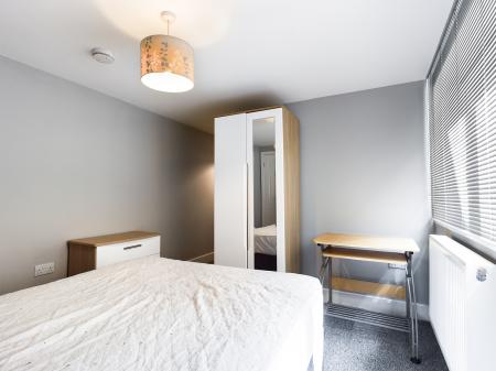 1 bedroom Ground floor flat to let in Heathfield, Mount Pleasant, Swansea, SA1